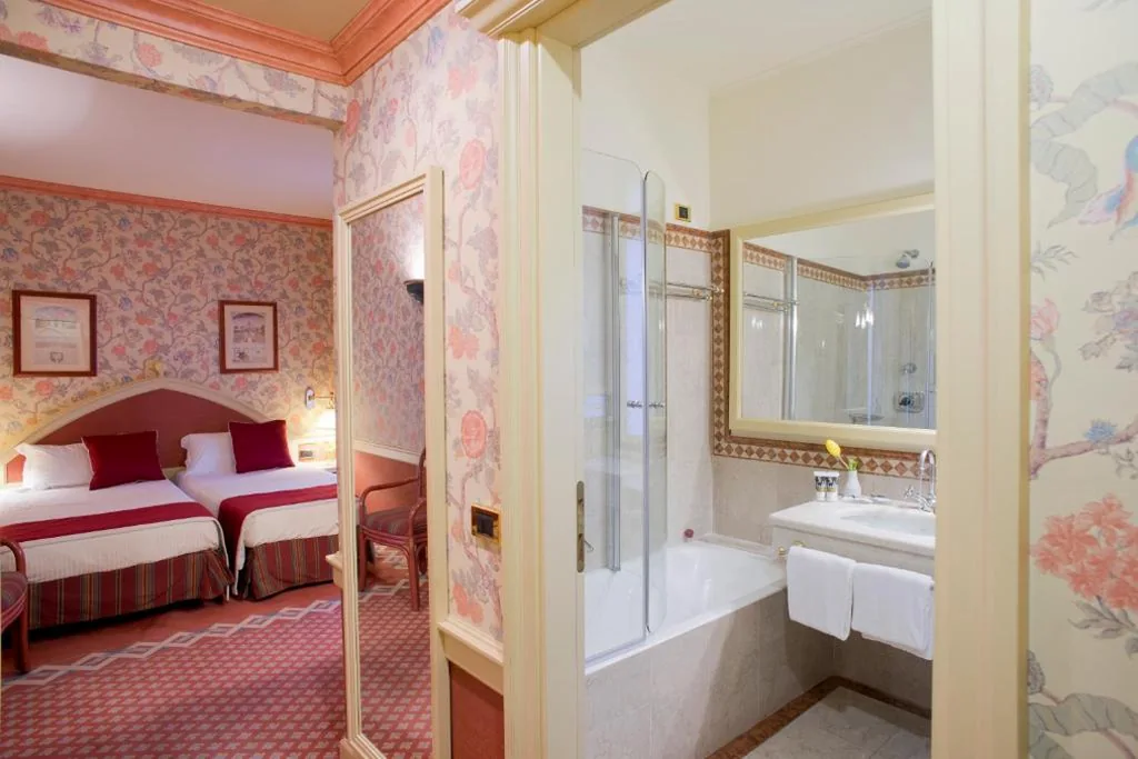 Superior Twin Room — Hotel Milano Regency