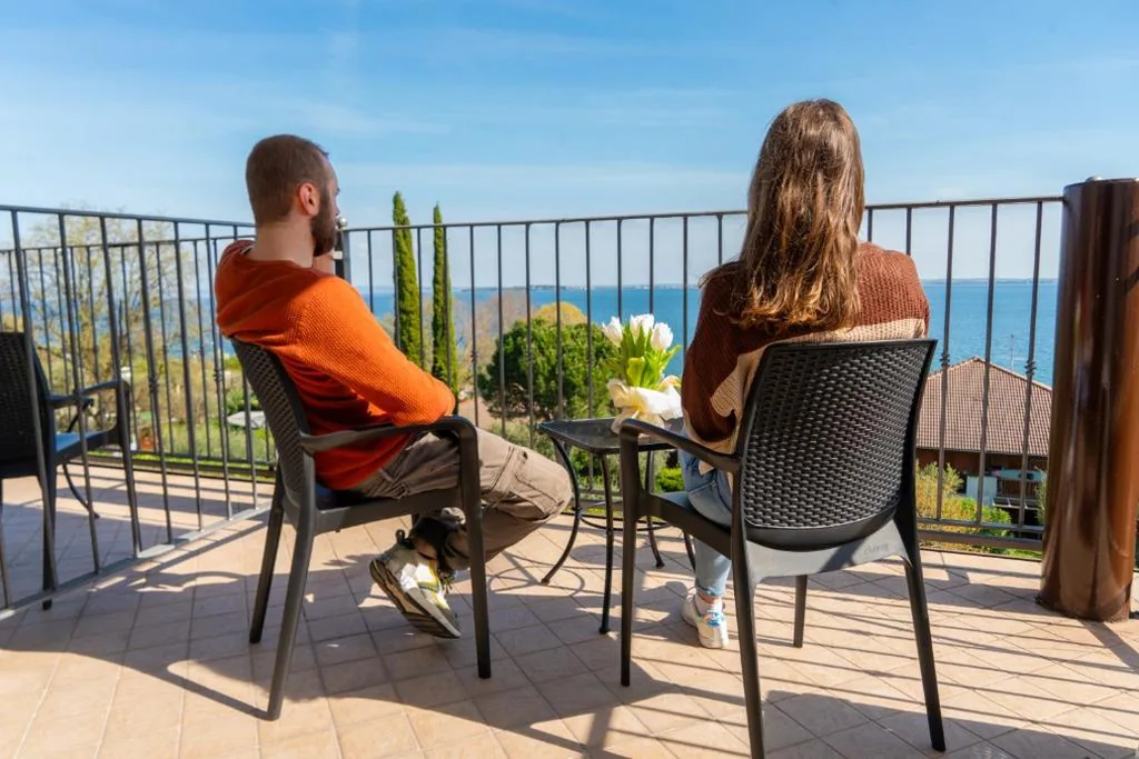 Superior Double Room with Single Beds and Lake View — AHG Riva Del Sole Wellness Hotel – Adults Only