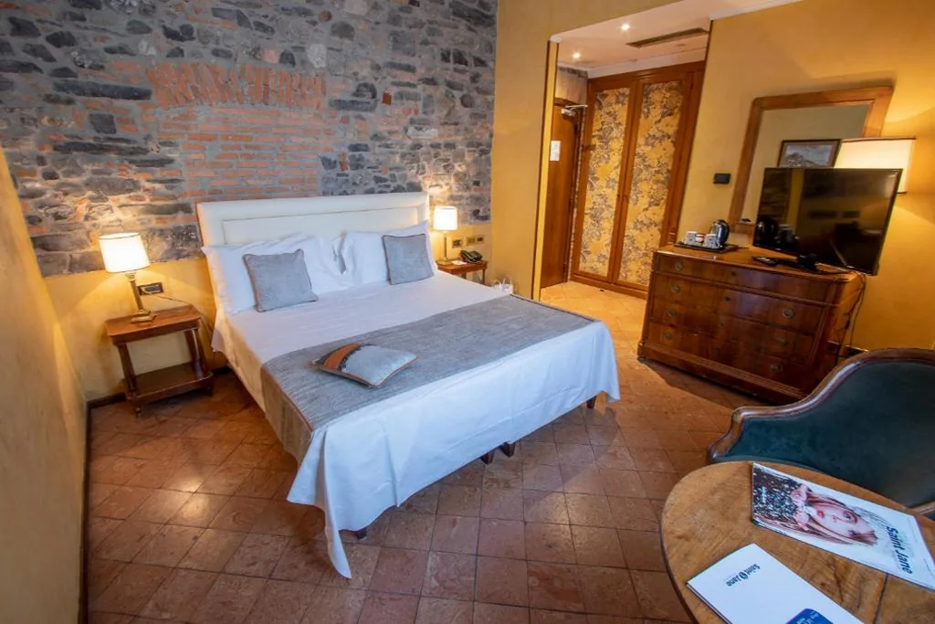 Superior Double/Twin Room — Albergo Le Due Corti