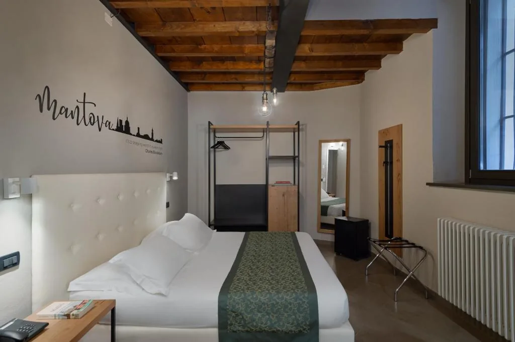 Superior Double/Twin Room — Bonacolsi Collection, MantegnaHotels
