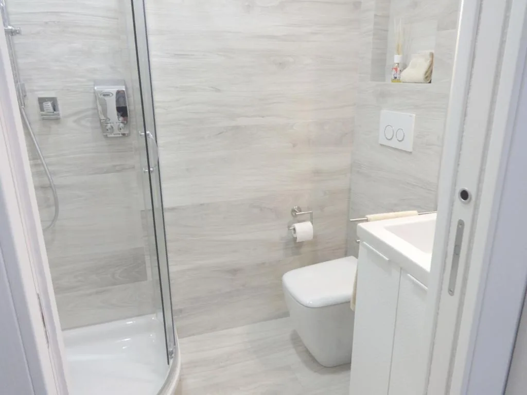 Superior Double Room/Twin Room — CHEZROMYK the Kosher B&B