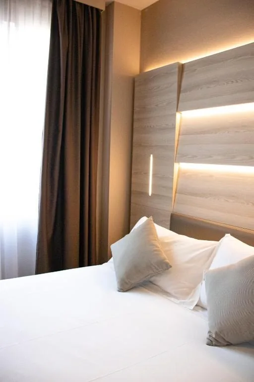 Superior Double Room/Twin Room — Duomo Hotel & Apartments