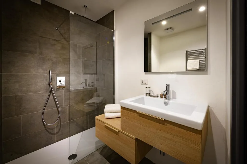 Superior Double/Twin Room — Eco Rooms&Breakfast Tirano