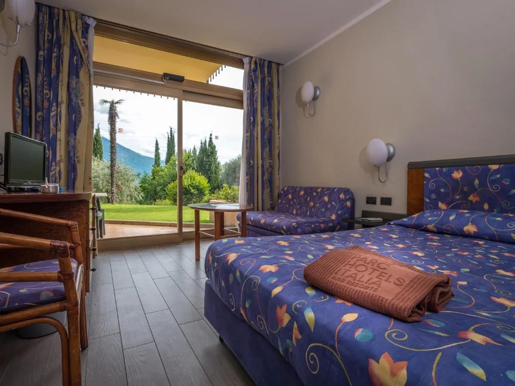 Superior Double/Twin Room — Hotel Leonardo Da Vinci