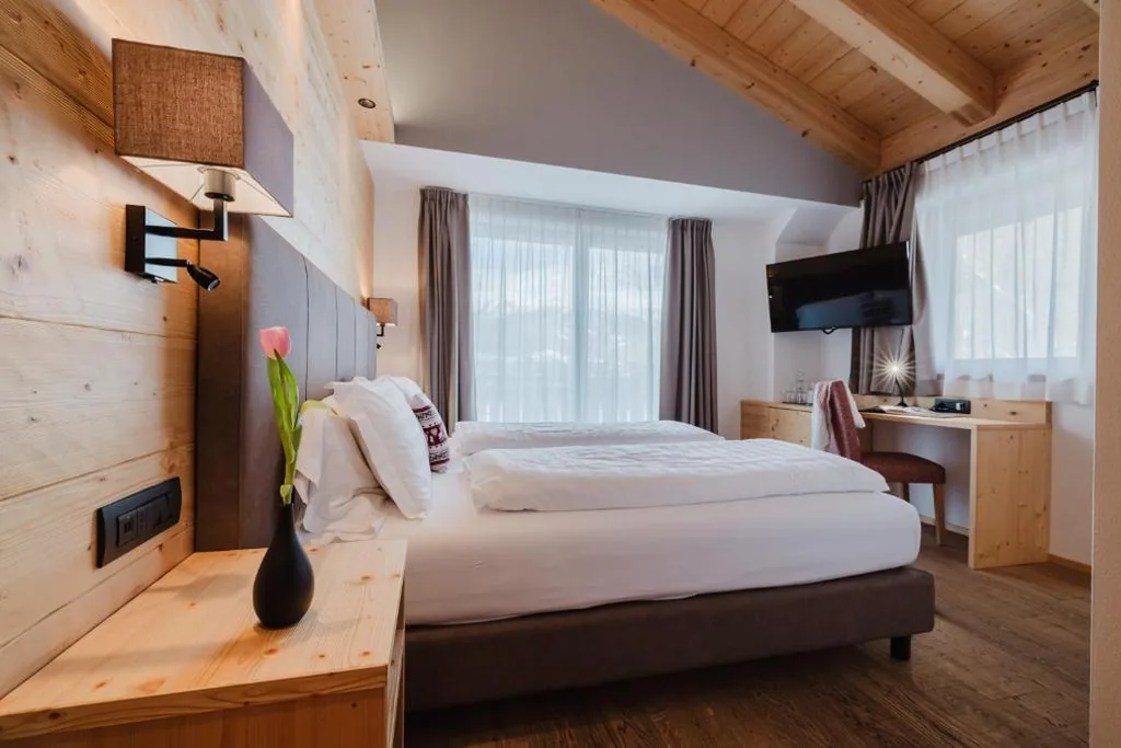 Superior Double Room/Twin Room with Mountain View — Hotel Li Anta Rossa – Adults Only