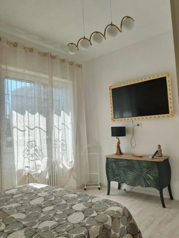 Camera Superior Matrimoniale/Doppia con Letti Singoli — La Casa di Gabri Affittacamere Humanitas ForumAssago Milano centro