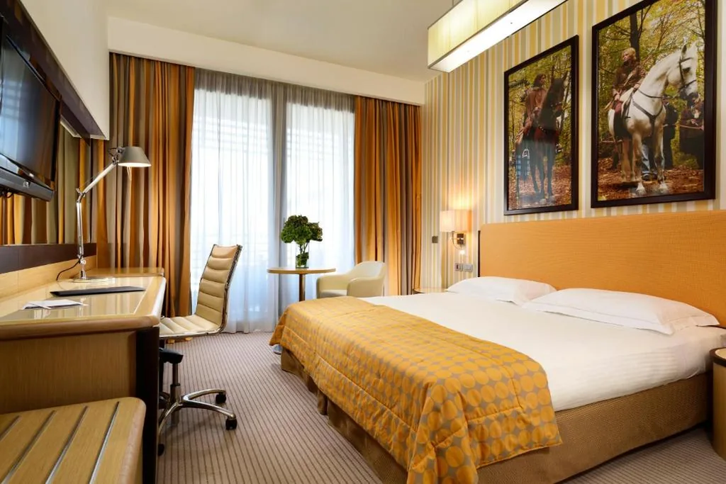 Superior Double/Twin Room — UNAHOTELS Varese