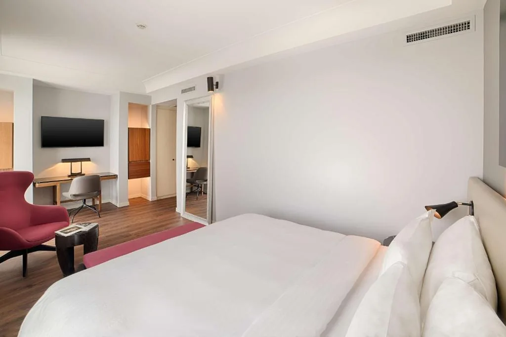 Superior Room — Radisson Blu Hotel Milan