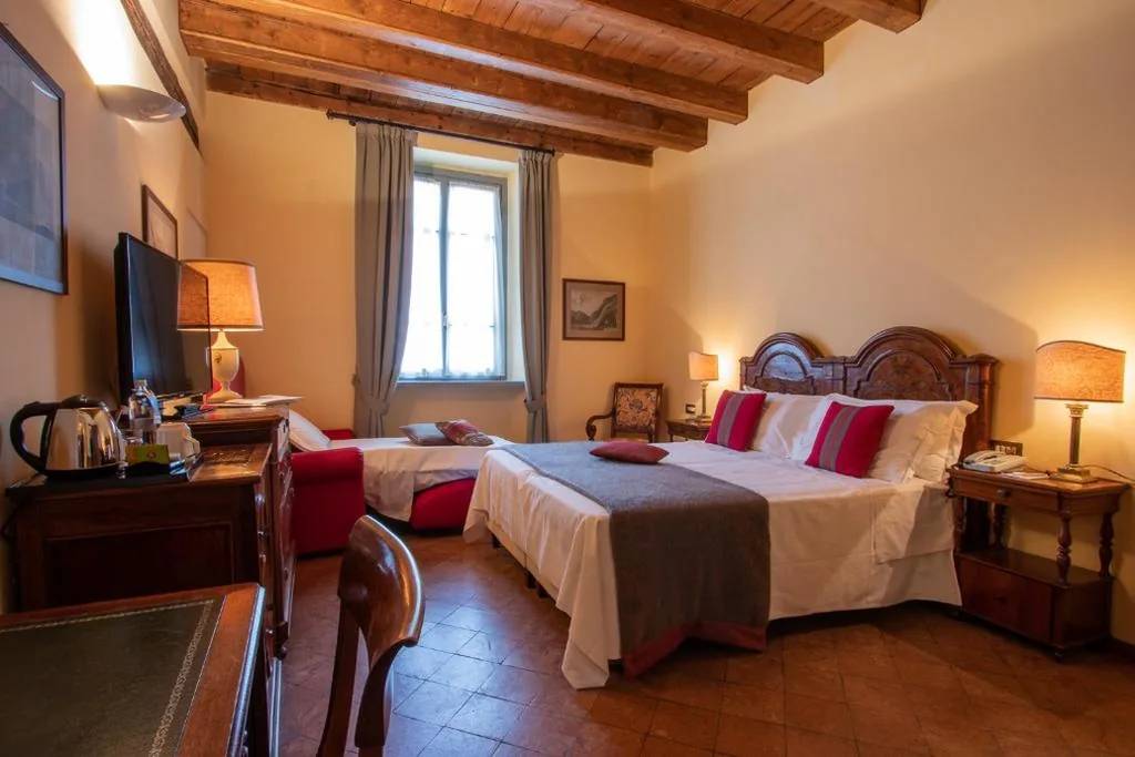 Triple Room — Albergo Le Due Corti
