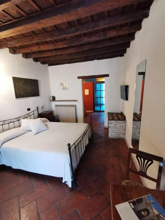 Triple Room — Angolo Del Poeta
