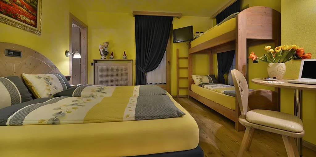 Camera Tripla Basic — Hotel Piccolo Mondo