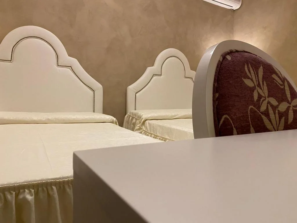 Triple Room — Boutique Hotel Calais – Washington Milano