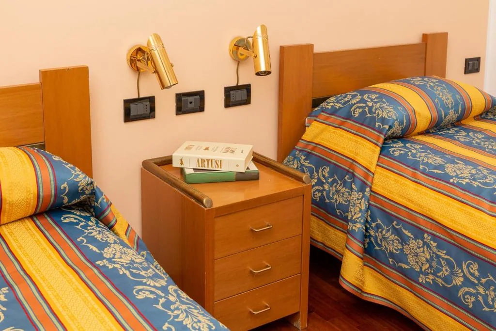 Camera Tripla Classic — Albergo Sacro Monte Varese