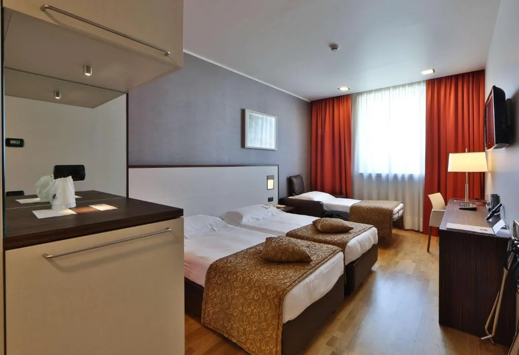 Camera Tripla Comfort — Best Western Falck Village Milano Sesto