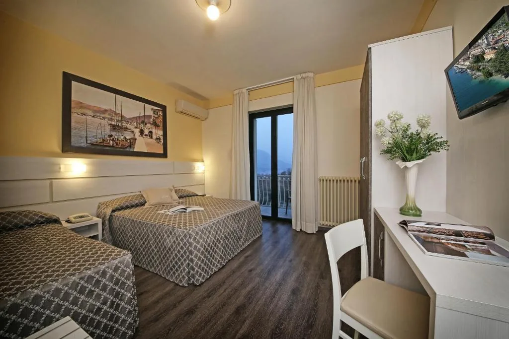 Comfort Triple Room — Hotel Panoramica