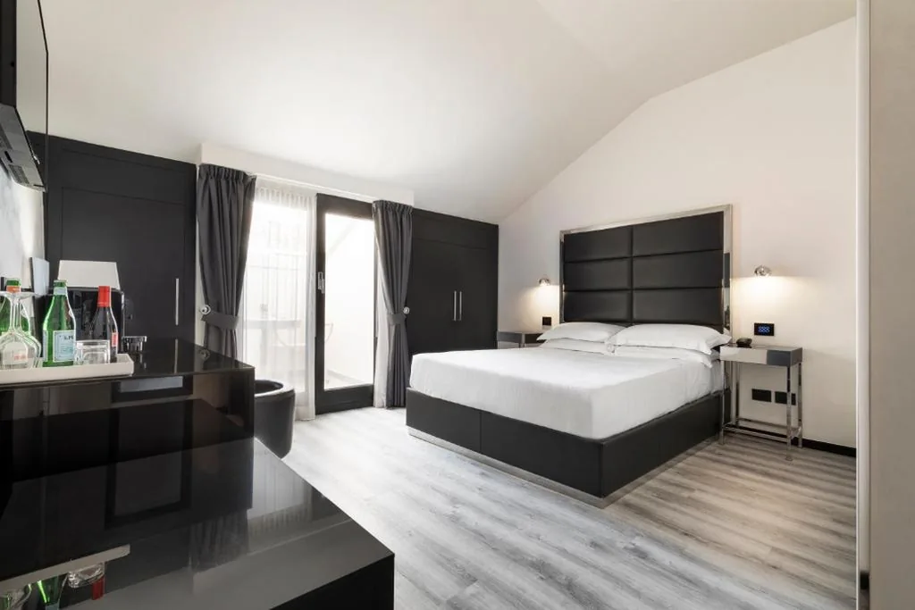 Camera Tripla Comfort — LHP Hotel Napoleon