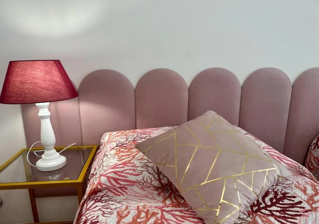 Camera Tripla con Bagno Privato Esterno — Comfort Accommodation Room