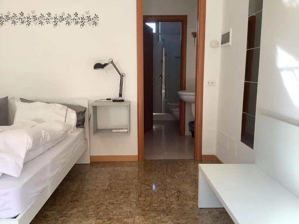 Camera Tripla con Bagno Privato — Foresteria Gavazzeni
