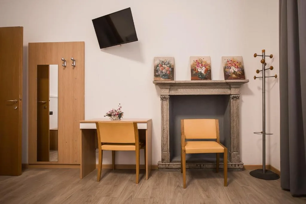 Triple Room with Private Bathroom — Hotel Amico Milano Certosa