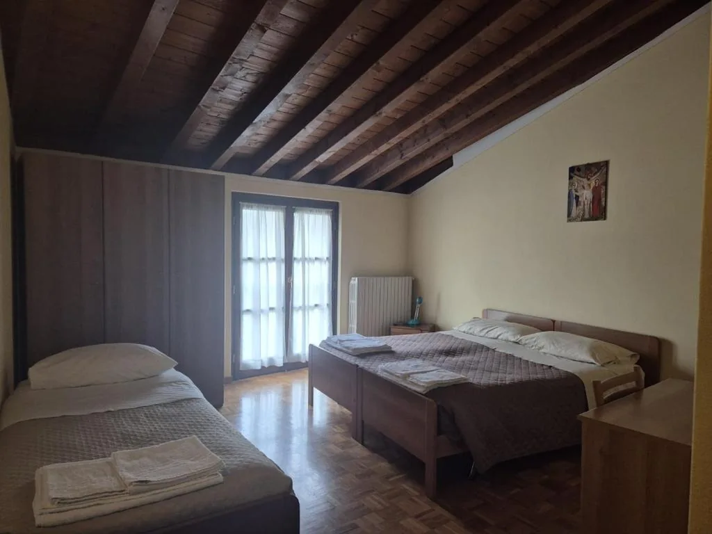 Camera Tripla con Bagno Privato — Villa San Giuseppe