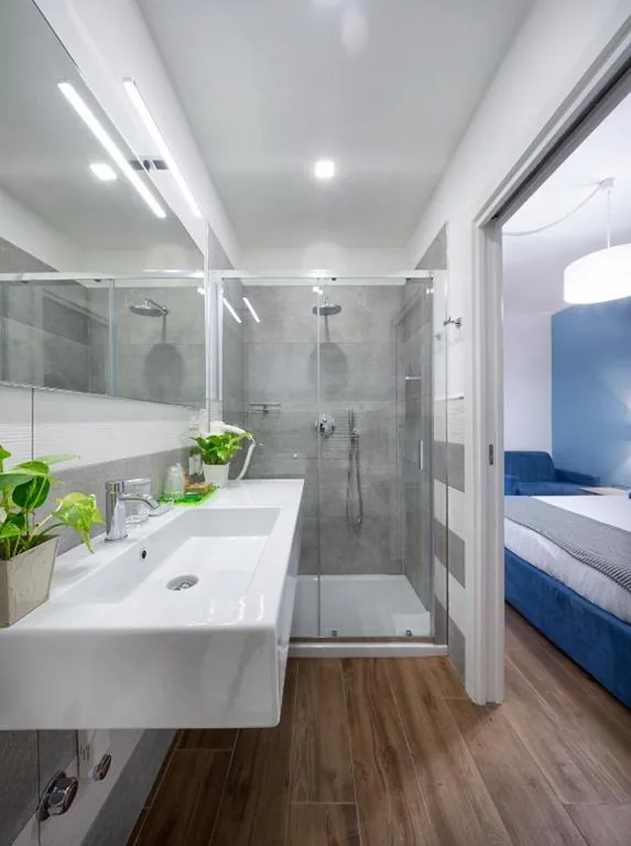 Triple Room with Balcony — B&B Campari 10