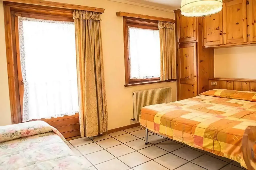 Camera Tripla con Balcone — Hotel Aquila