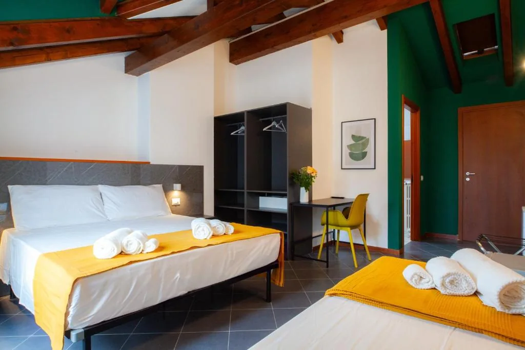 Camera Tripla con Balcone — RRRapido Hotel