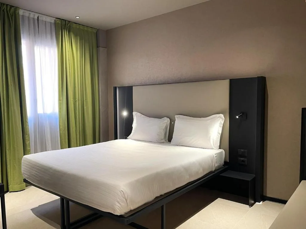 Triple Room with City View — Scarlatti Hotel Milano
