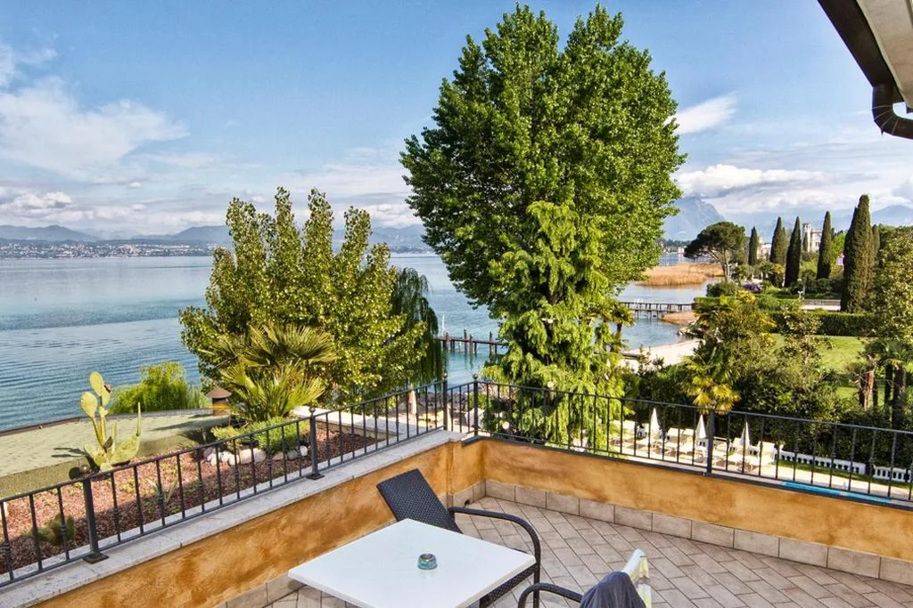 Deluxe Triple Room — Hotel La Rondine