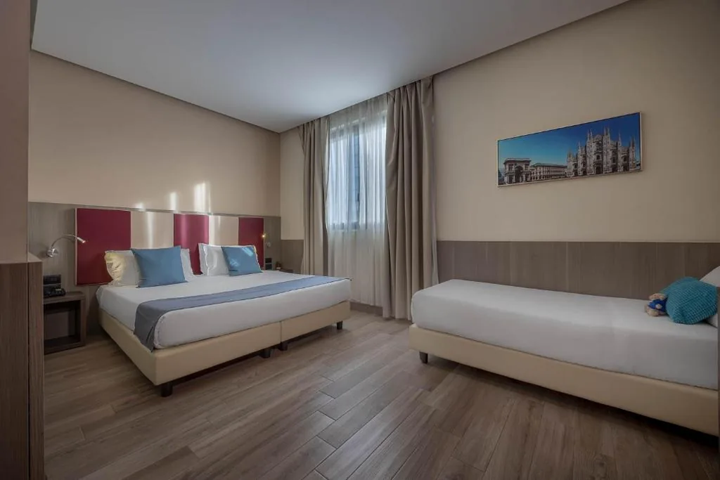 Deluxe Triple Room — iH Hotels Milano St. John