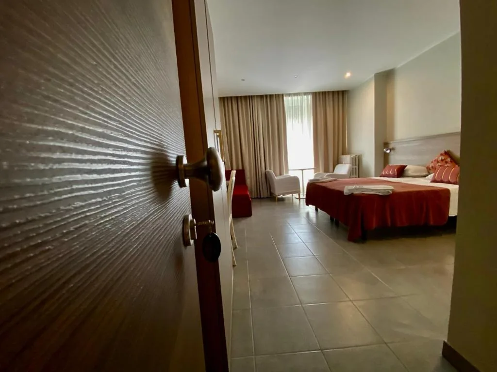 Economy Triple Room — Hotel Vintage Milano Centrale