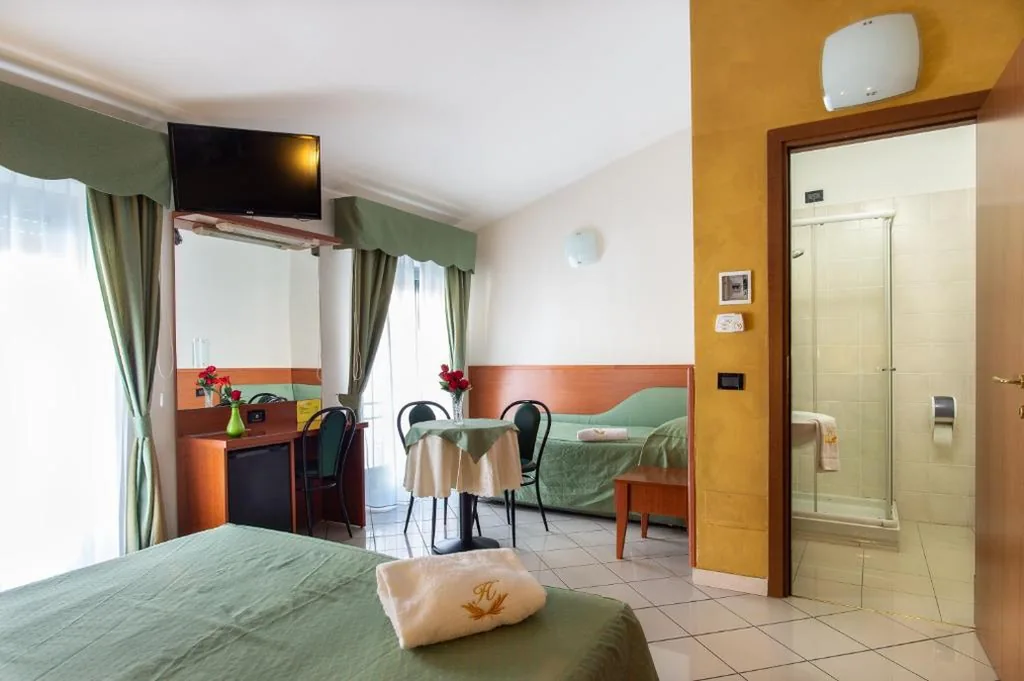 Camera Tripla — HD Hotel