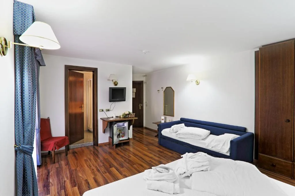 Camera Tripla — Hotel Baita Clementi