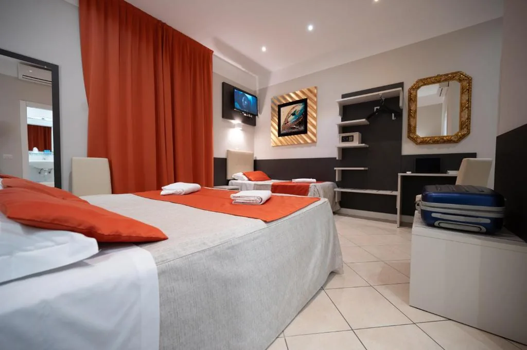 Camera Tripla — Hotel Demo’