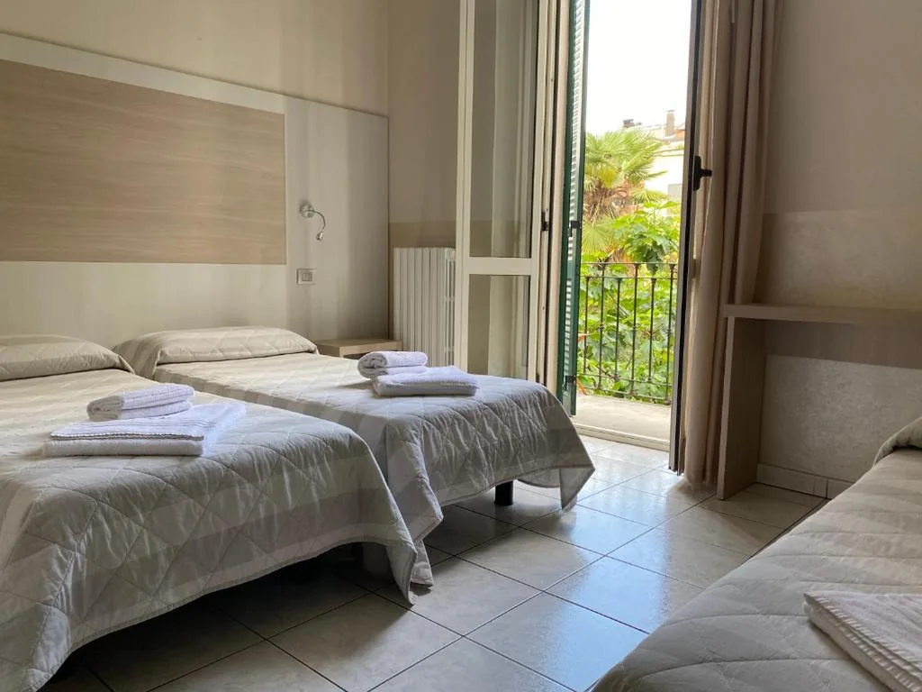 Camera Tripla — Hotel Due Giardini