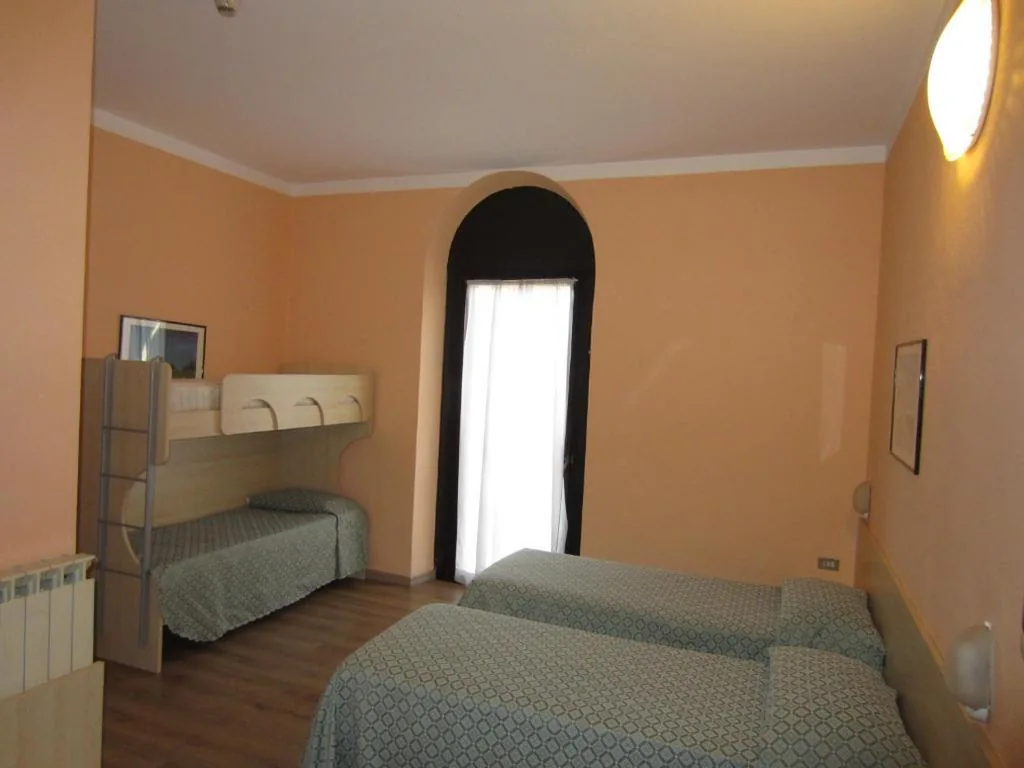 Triple Room — Hotel Europa