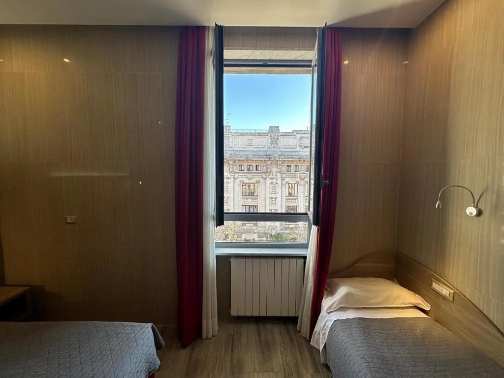 Triple Room — Hotel Midway