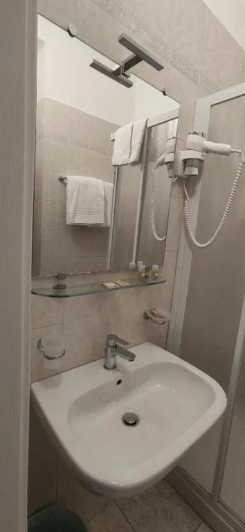 Camera Tripla — Hotel Mistral