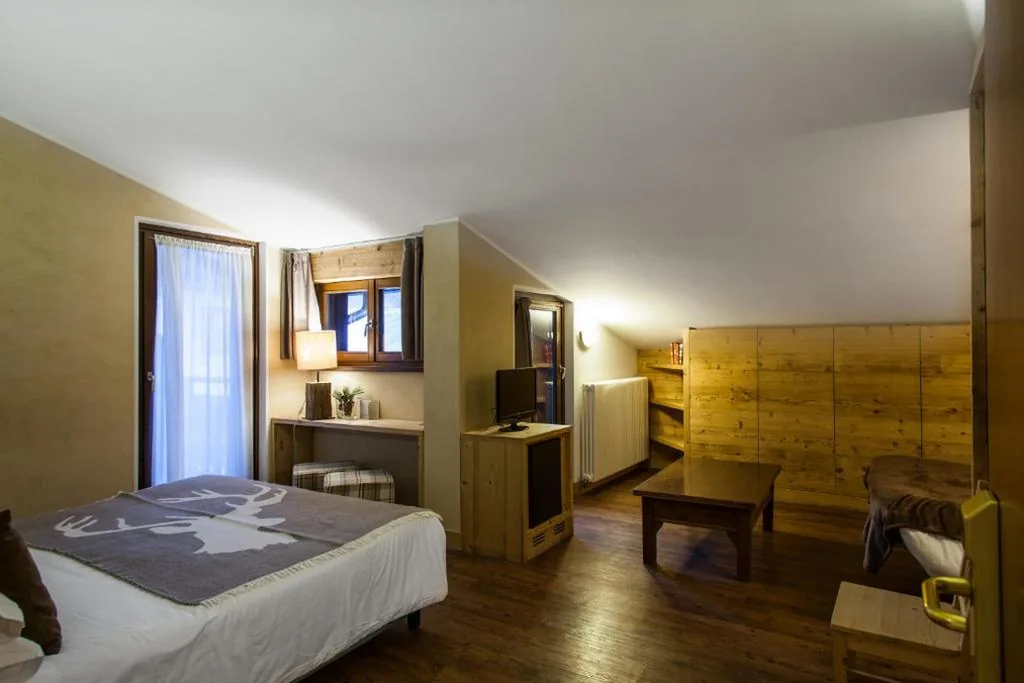 Triple Room — Hotel Nevada