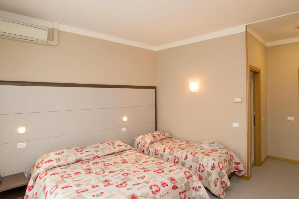 Triple Room — Hotel Olimpia
