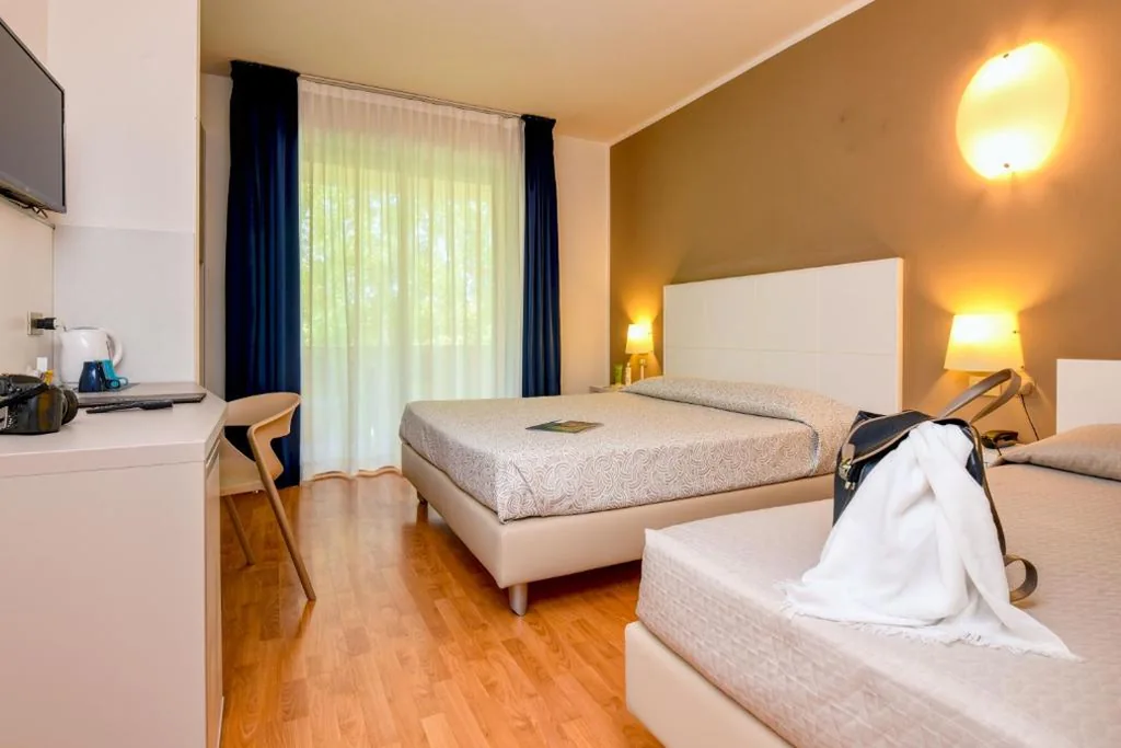 Triple Room — Hotel Riel