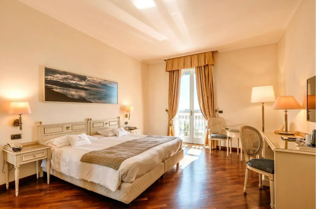 Triple Room — Hotel Savoy Palace