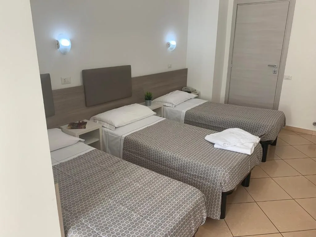 Triple Room — Hotel Siro