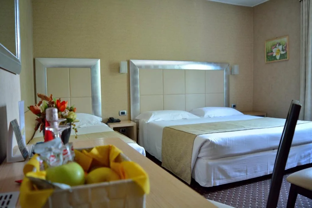 Triple Room — Hotel Susa