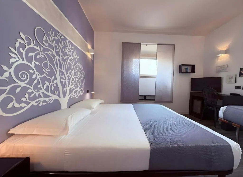 Standard Triple Room — Hotel Europa Varese