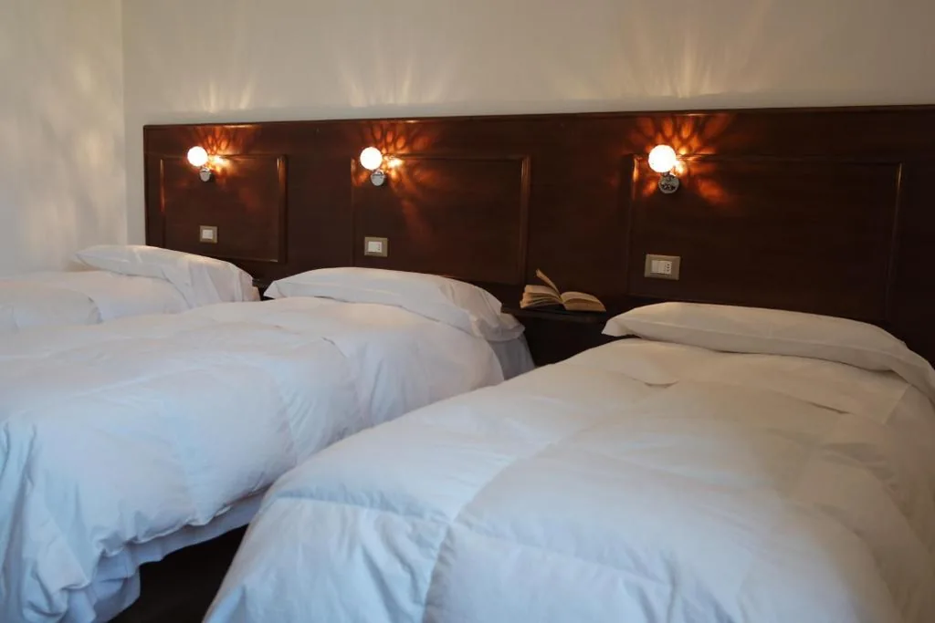 Standard Triple Room — Hotel Livio
