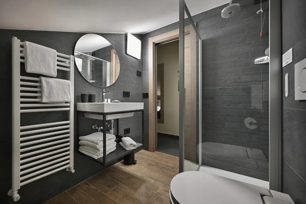 Standard Triple Room — Hotel Loredana