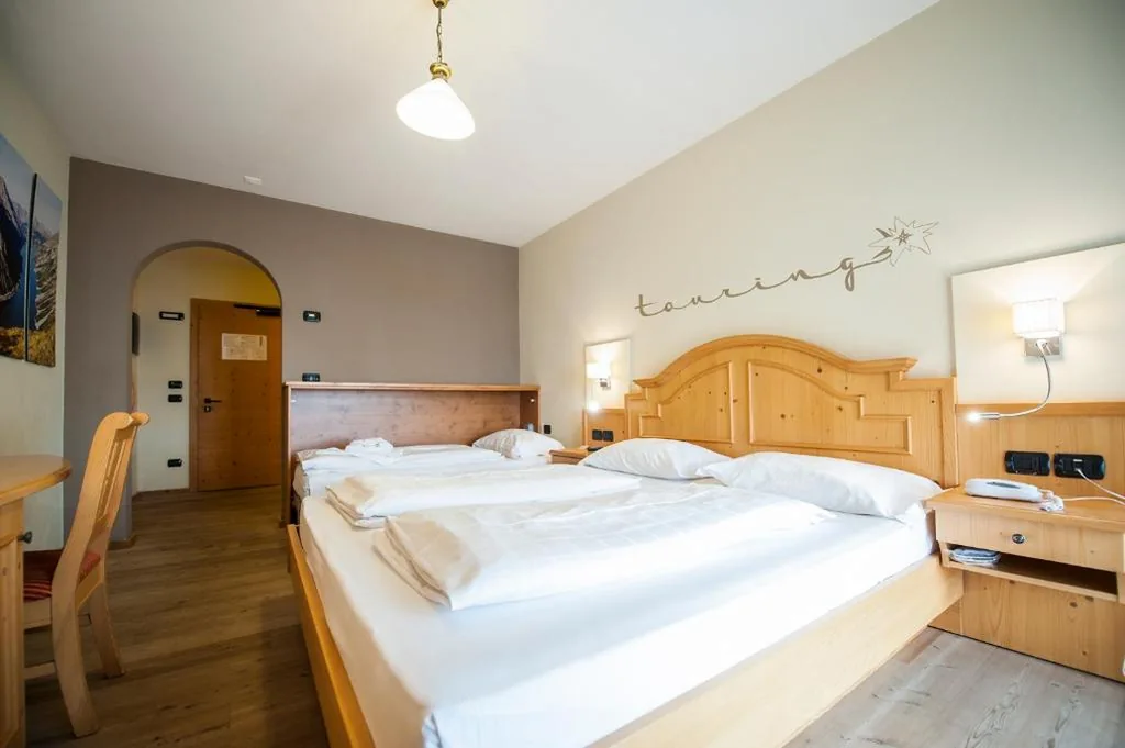 Standard Triple Room — Hotel Touring