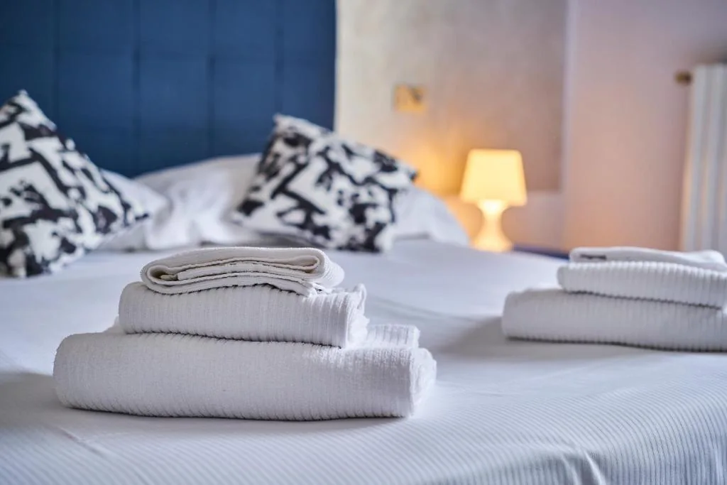 Standard Triple Room — HOTEL VITTORIA
