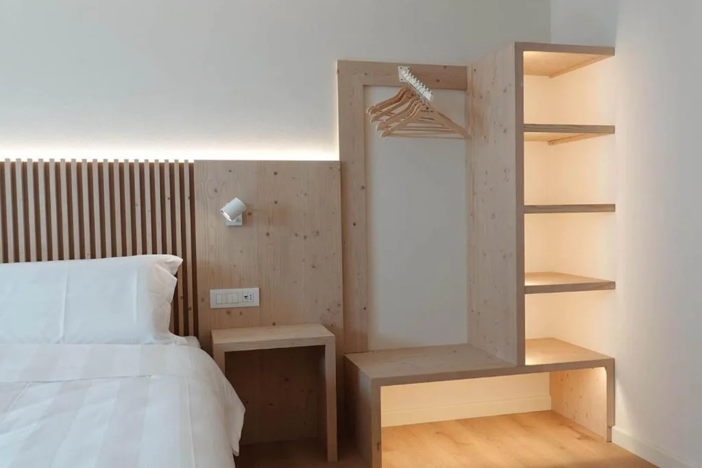 Camera Tripla Superior — Alpine Rooms and Suites Livigno – Camana Noa –